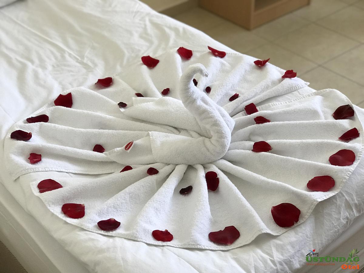Ustundag Otel Keciborlu Εξωτερικό φωτογραφία